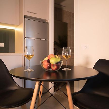 Lodge Modern Apartments, In Kalamaki Centre Rom bilde