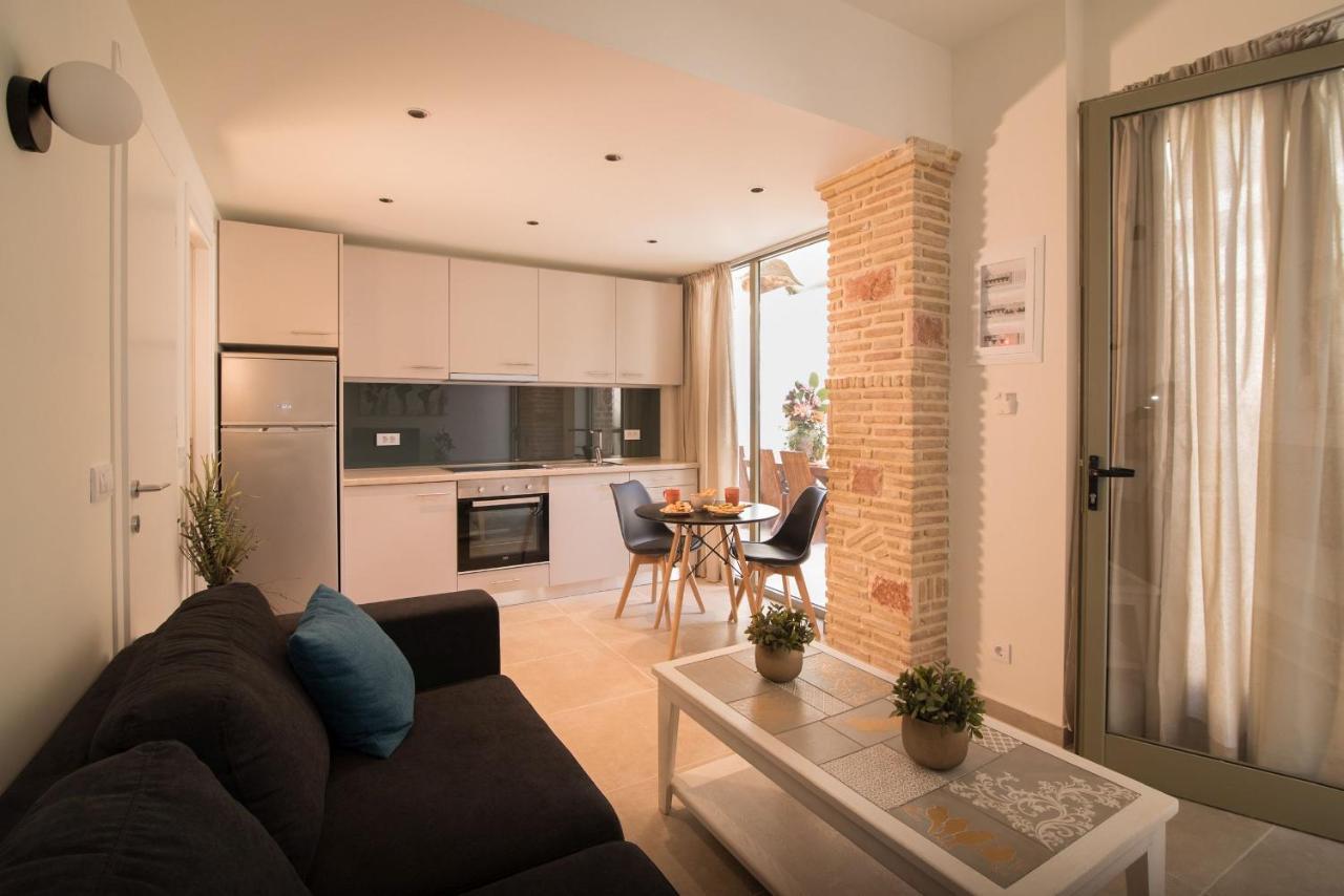 Lodge Modern Apartments, In Kalamaki Centre Eksteriør bilde