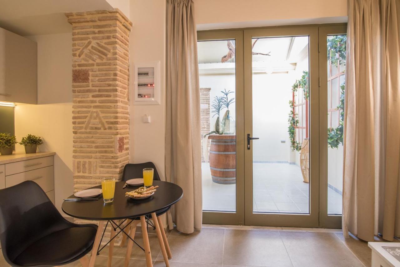 Lodge Modern Apartments, In Kalamaki Centre Rom bilde